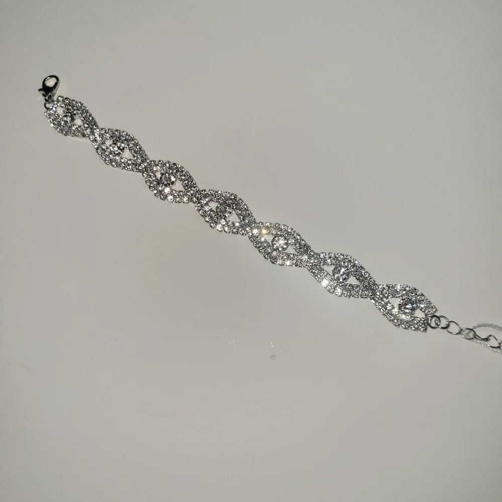 Statement Crystal Accent Bracelet NWOT Formal‎ Jewelry Party